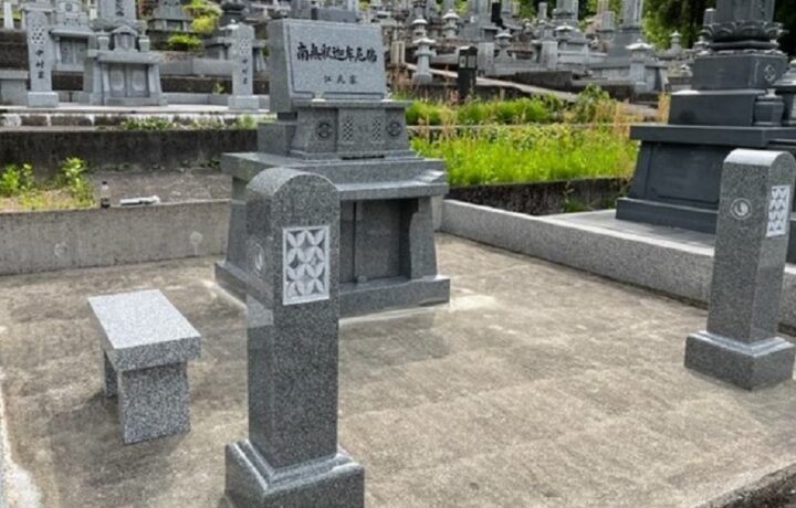 富山市　E様　洋型墓石